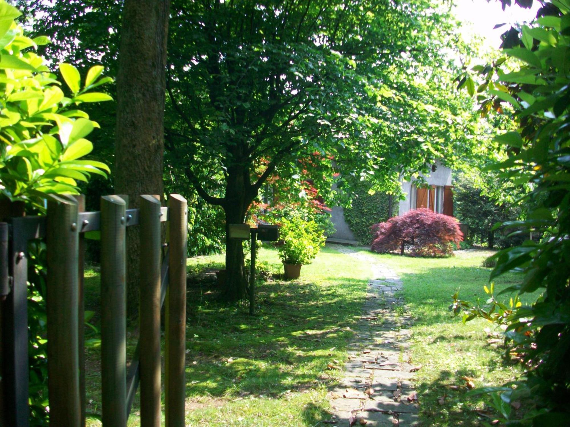 B&B L'Albero Maestro Orsenigo Exterior photo